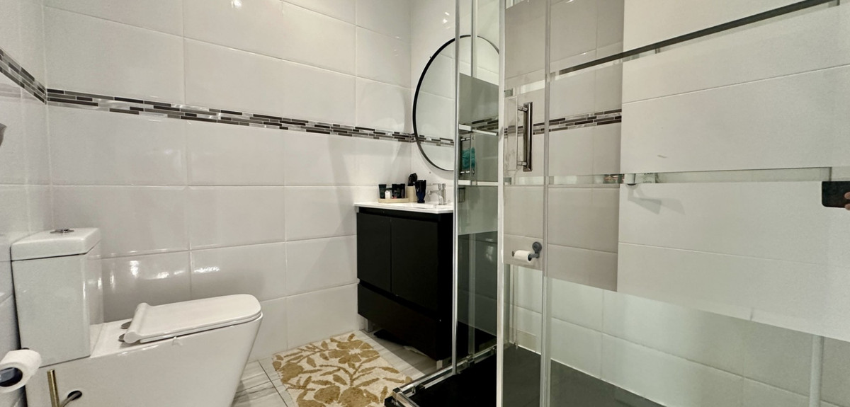 Se vende Villa - Chalet de 5 dormitorios en Costa Blanca, Alicante, España