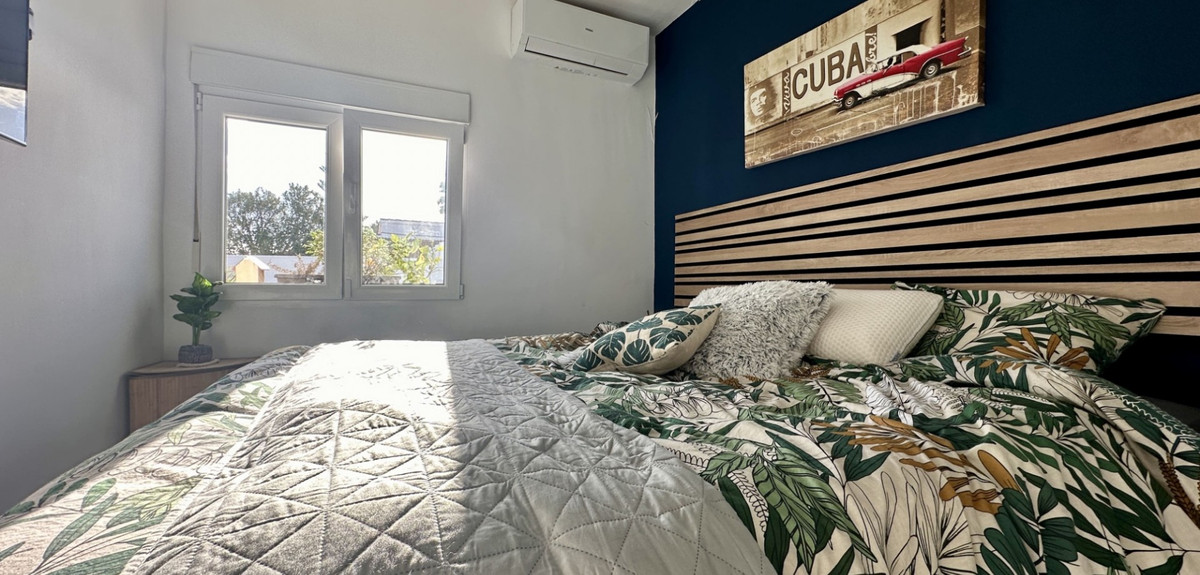 Se vende Villa - Chalet de 5 dormitorios en Costa Blanca, Alicante, España