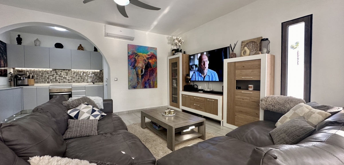 Se vende Villa - Chalet de 5 dormitorios en Costa Blanca, Alicante, España