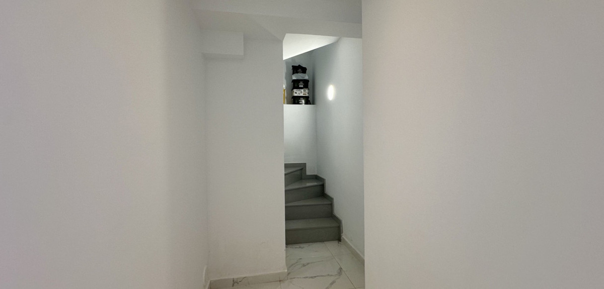 Se vende Villa - Chalet de 5 dormitorios en Costa Blanca, Alicante, España