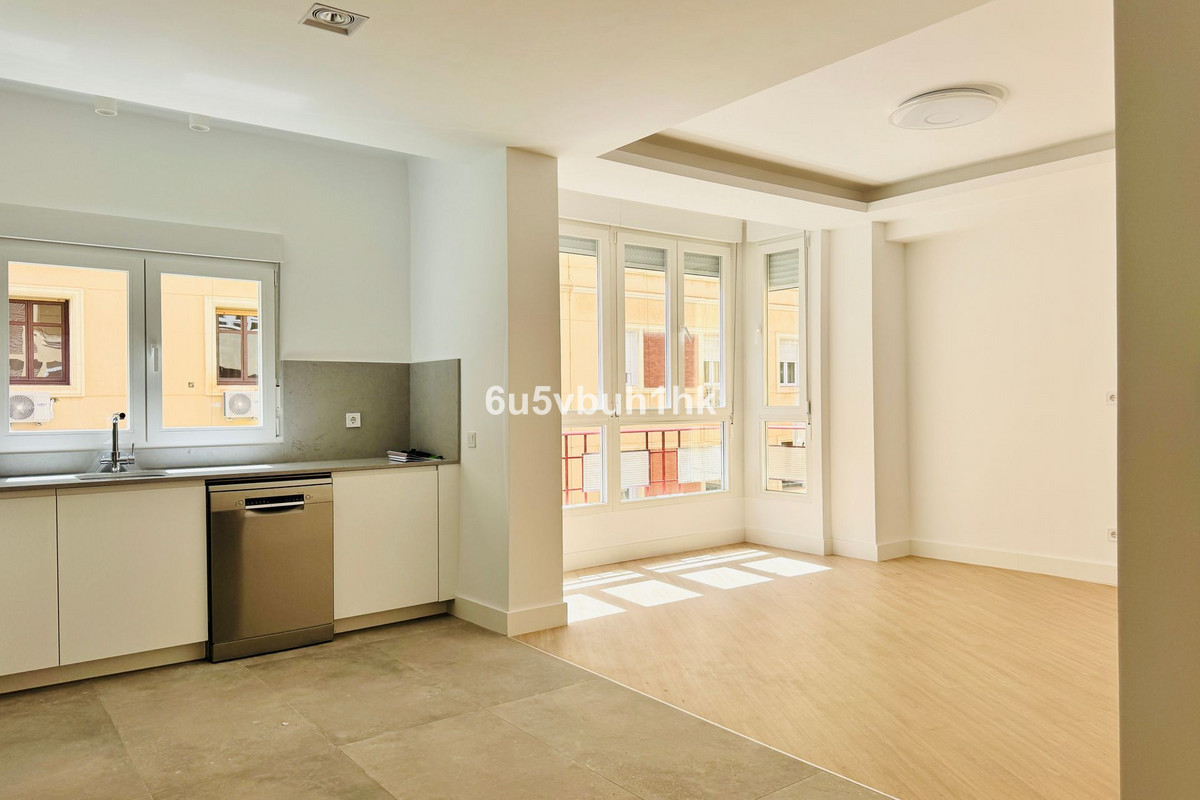 3 Bed Apartment for sale in Málaga Costa Del Sol, Málaga, Spain