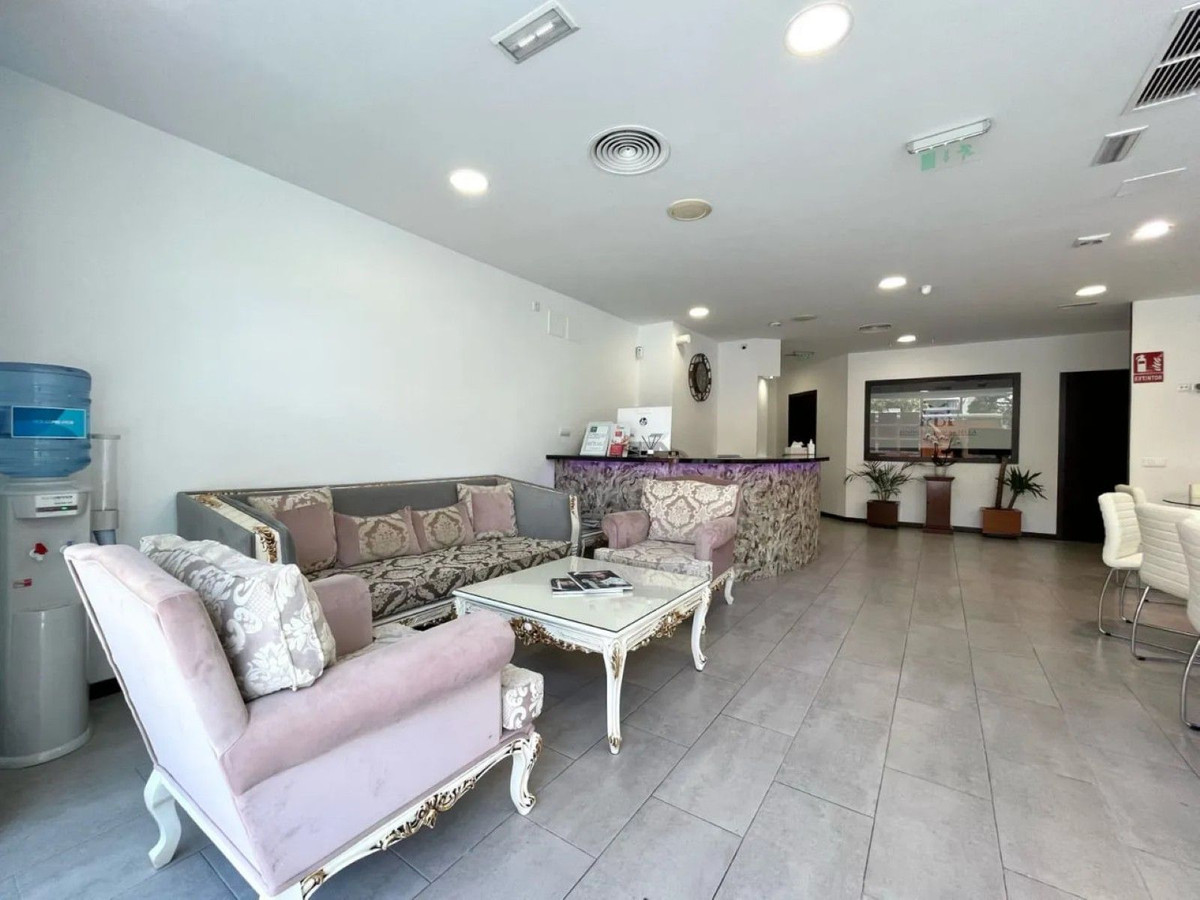 Commercial unit for sale in Marbella Costa Del Sol, Málaga, Spain