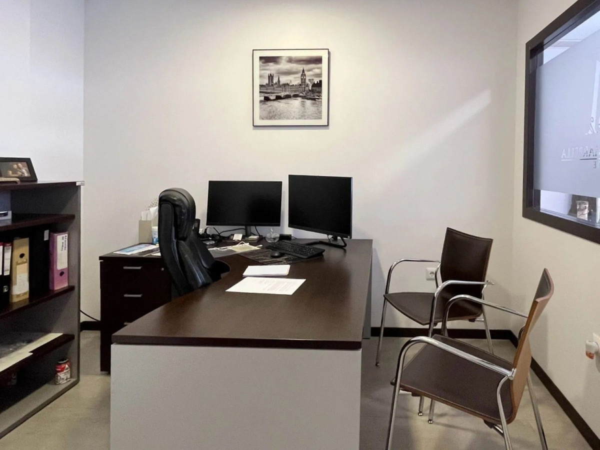 Commercial unit for sale in Marbella Costa Del Sol, Málaga, Spain