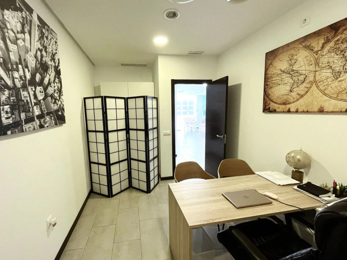 Commercial unit for sale in Marbella Costa Del Sol, Málaga, Spain