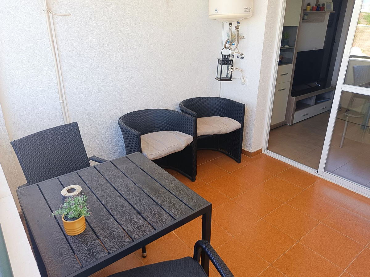 Se vende Apartamento Planta Media de 2 dormitorios en Costa Del Sol, Málaga, España