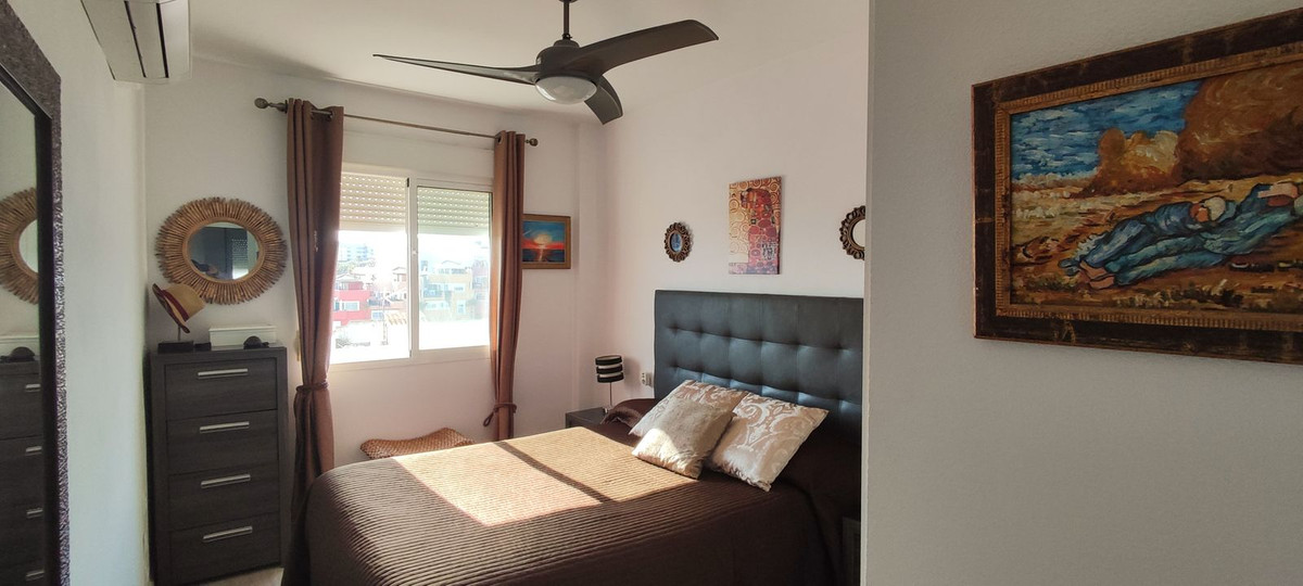 Se vende Apartamento Planta Media de 2 dormitorios en Costa Del Sol, Málaga, España