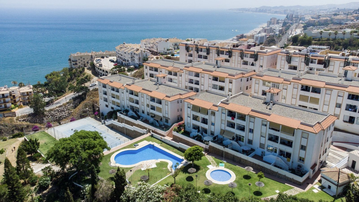 Se vende Apartamento Planta Media de 2 dormitorios en Costa Del Sol, Málaga, España