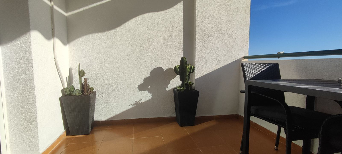 Se vende Apartamento Planta Media de 2 dormitorios en Costa Del Sol, Málaga, España