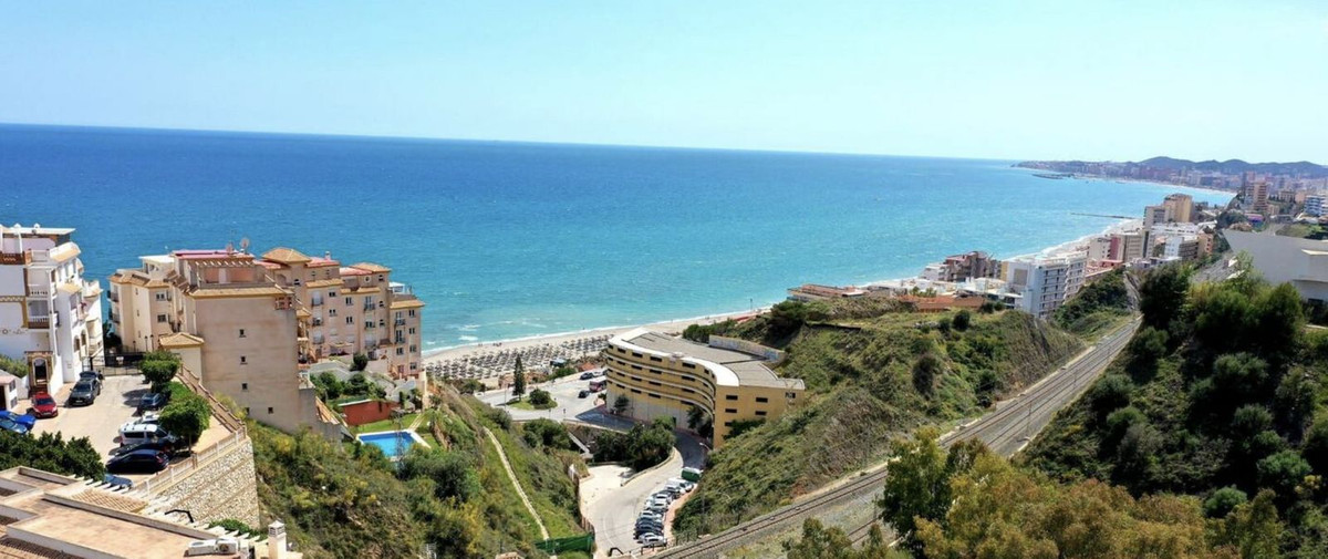 Se vende Apartamento Planta Media de 2 dormitorios en Costa Del Sol, Málaga, España