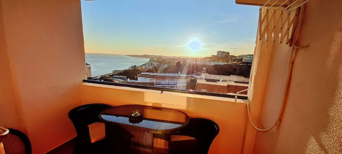 Se vende Apartamento Planta Media de 2 dormitorios en Costa Del Sol, Málaga, España