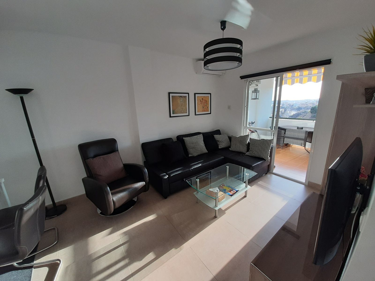 Se vende Apartamento Planta Media de 2 dormitorios en Costa Del Sol, Málaga, España