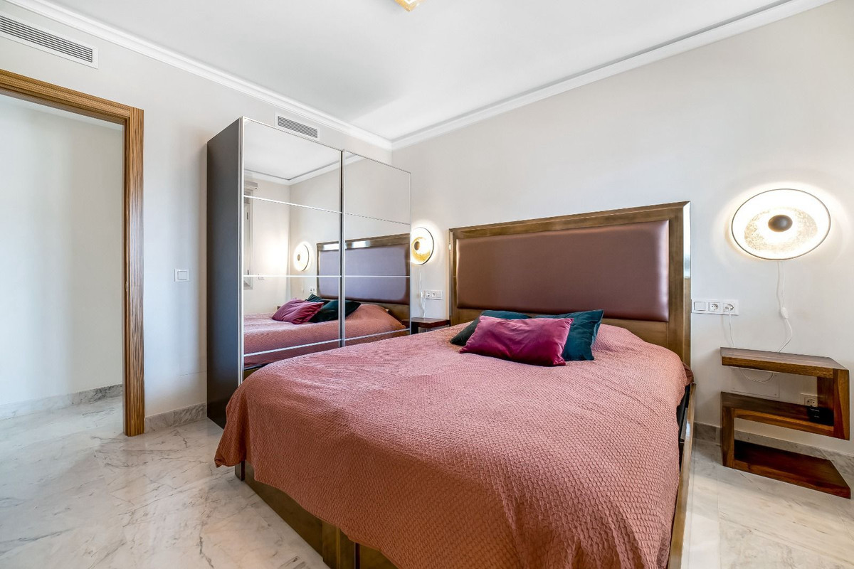 Se vende Apartamento Planta Media de 2 dormitorios en Costa Del Sol, Málaga, España