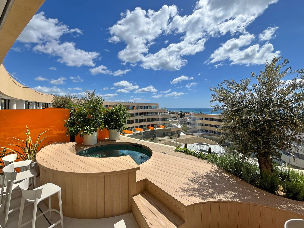 3 Bed Apartment for sale in Fuengirola Costa Del Sol, Málaga, Spain