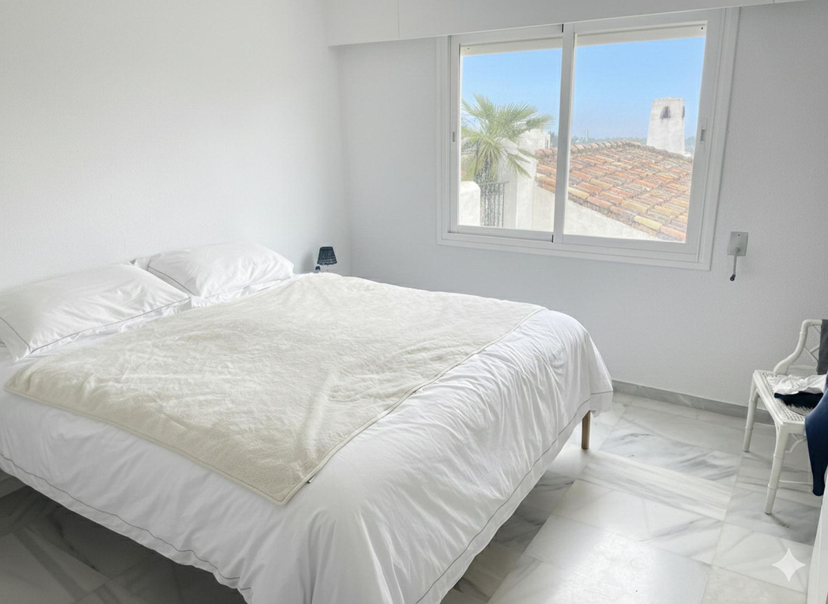 2 Bed Apartment for sale in Los Almendros Costa Del Sol, Málaga, Spain