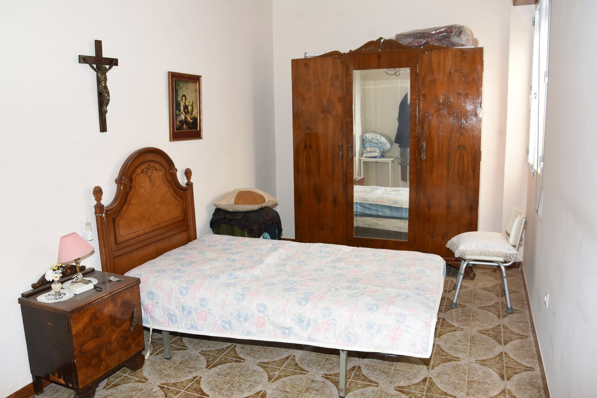 Se vende Apartamento Planta Media de 3 dormitorios en Costa Del Sol, Málaga, España