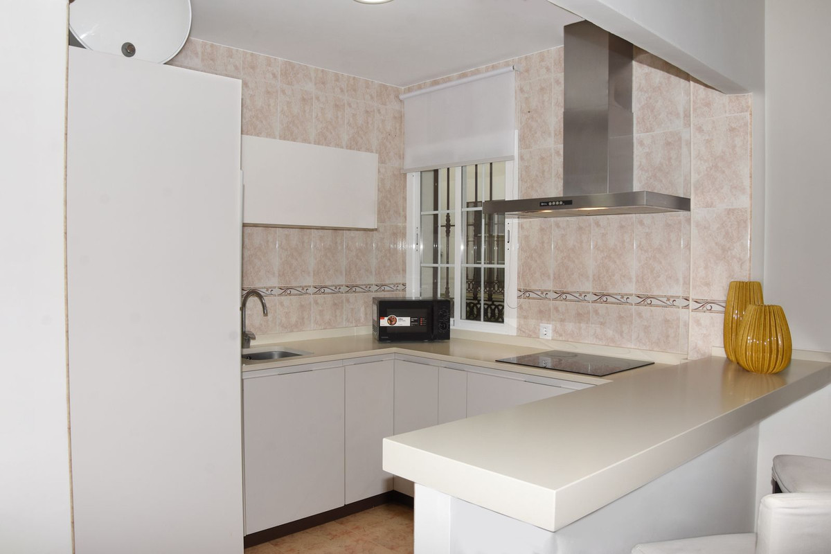 Se vende Apartamento Planta Baja de 2 dormitorios en Costa Del Sol, Málaga, España