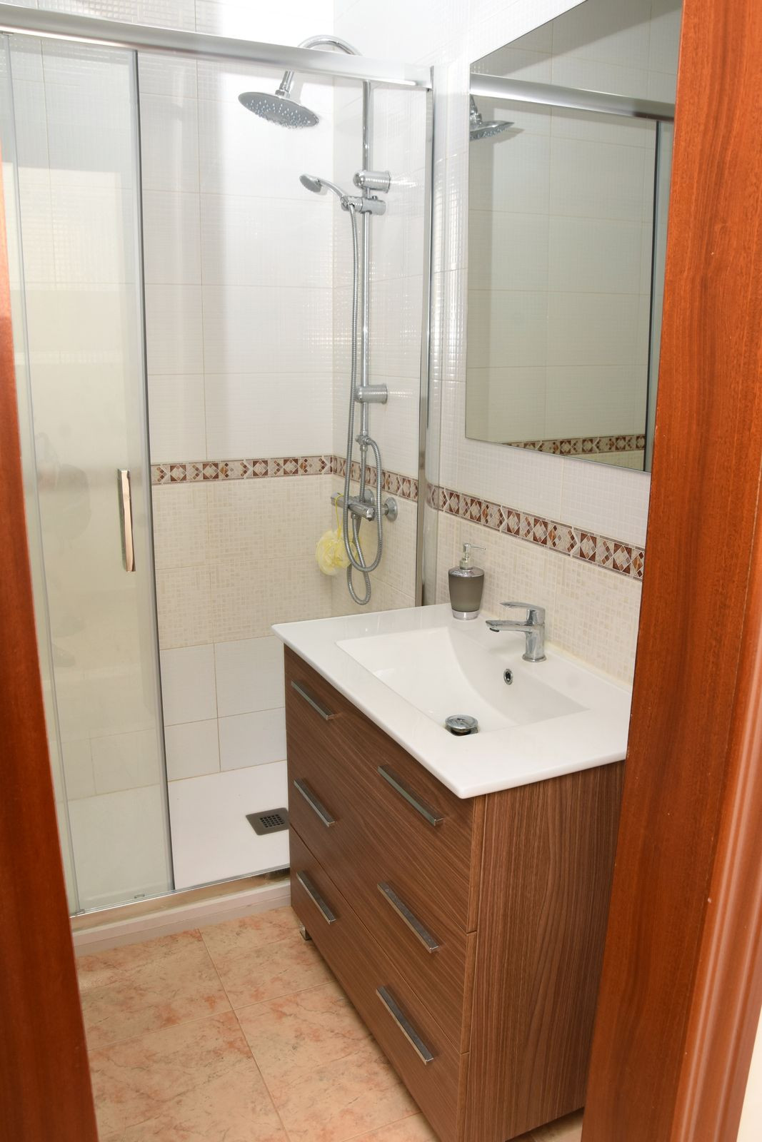 Se vende Apartamento Planta Baja de 2 dormitorios en Costa Del Sol, Málaga, España