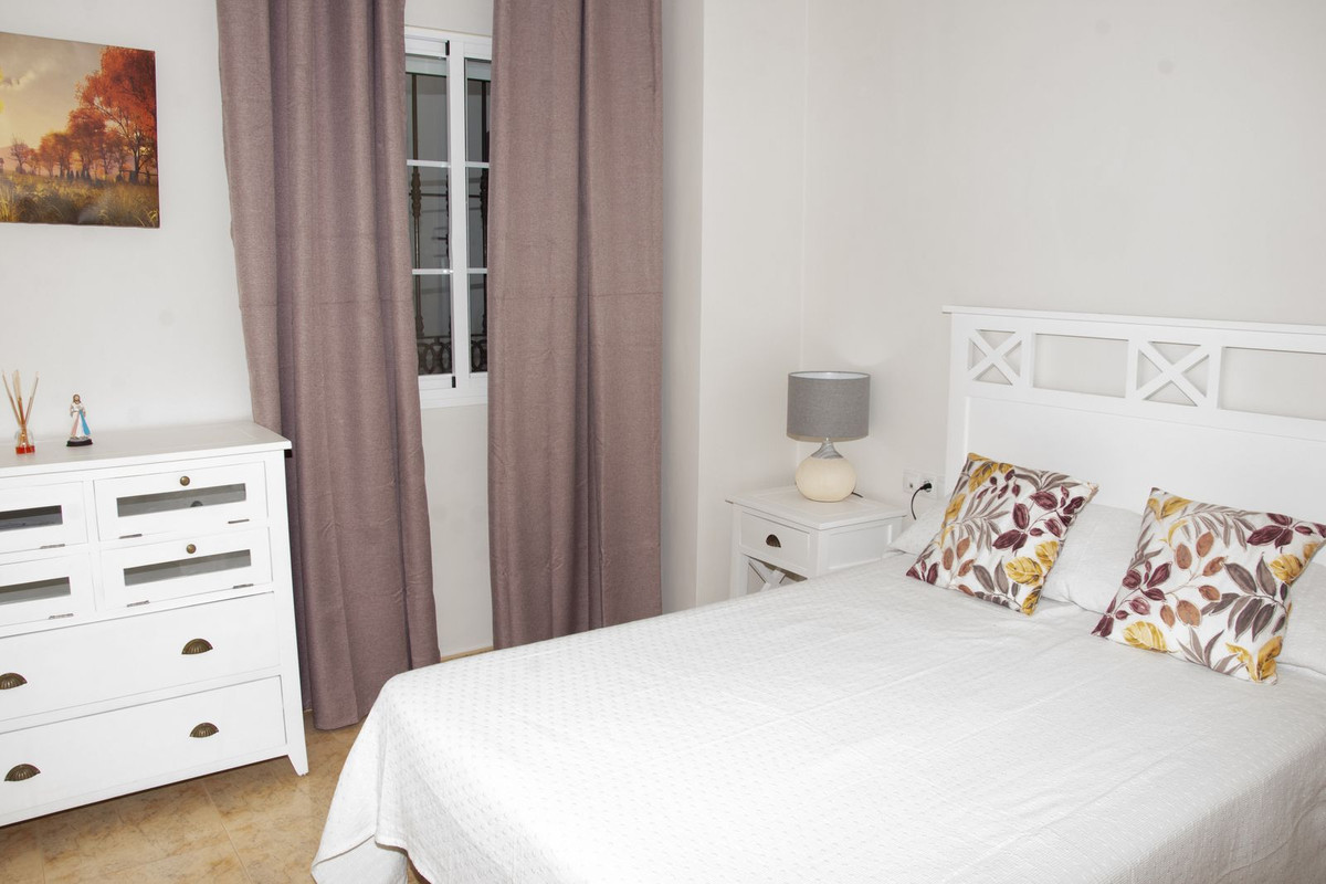 Se vende Apartamento Planta Baja de 2 dormitorios en Costa Del Sol, Málaga, España