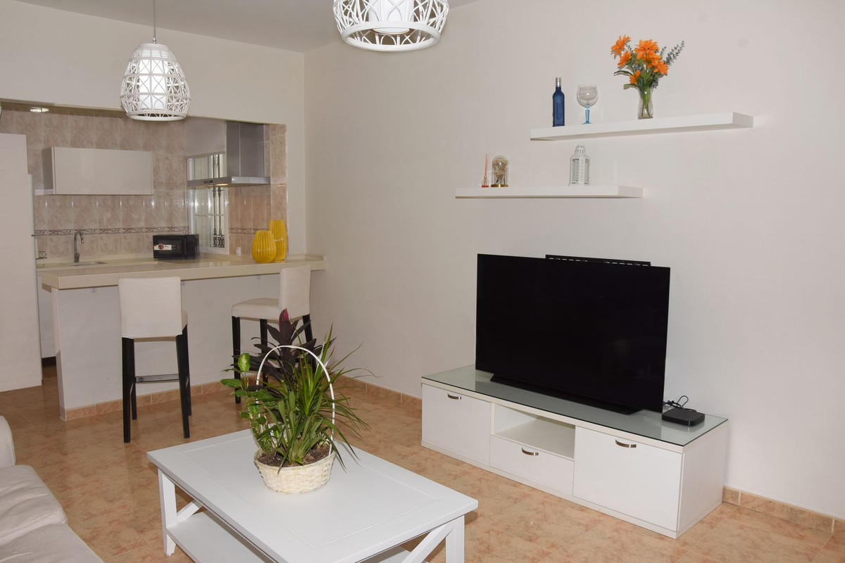 Se vende Apartamento Planta Baja de 2 dormitorios en Costa Del Sol, Málaga, España