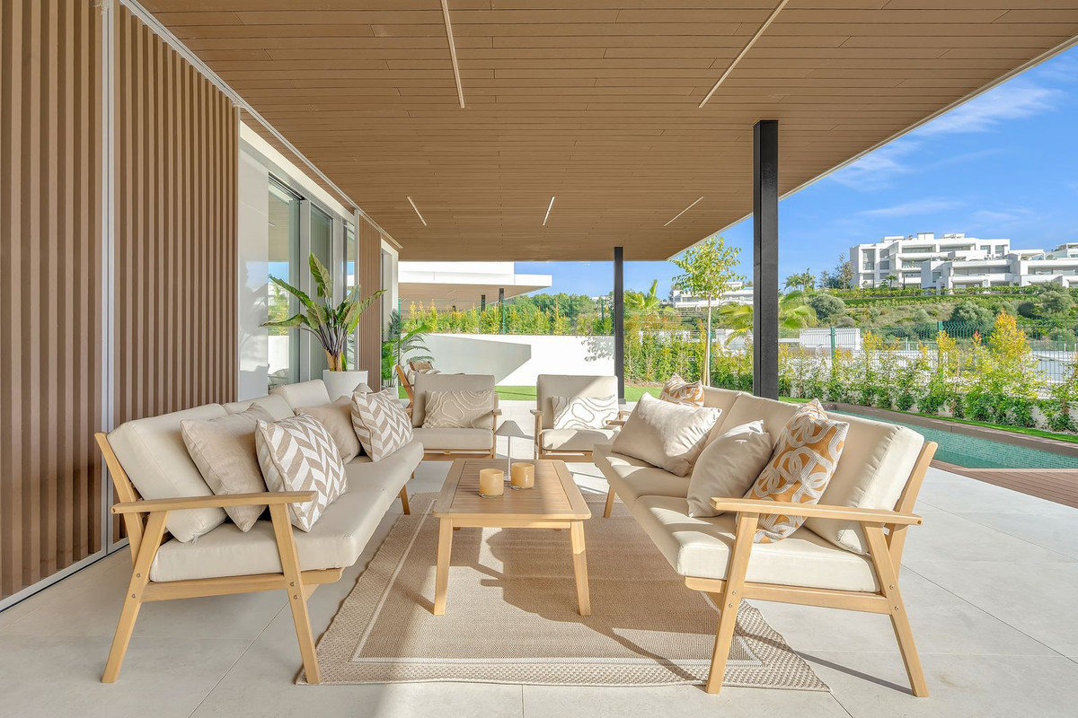 Se vende Apartamento Planta Baja de 4 dormitorios en Costa Del Sol, Málaga, España