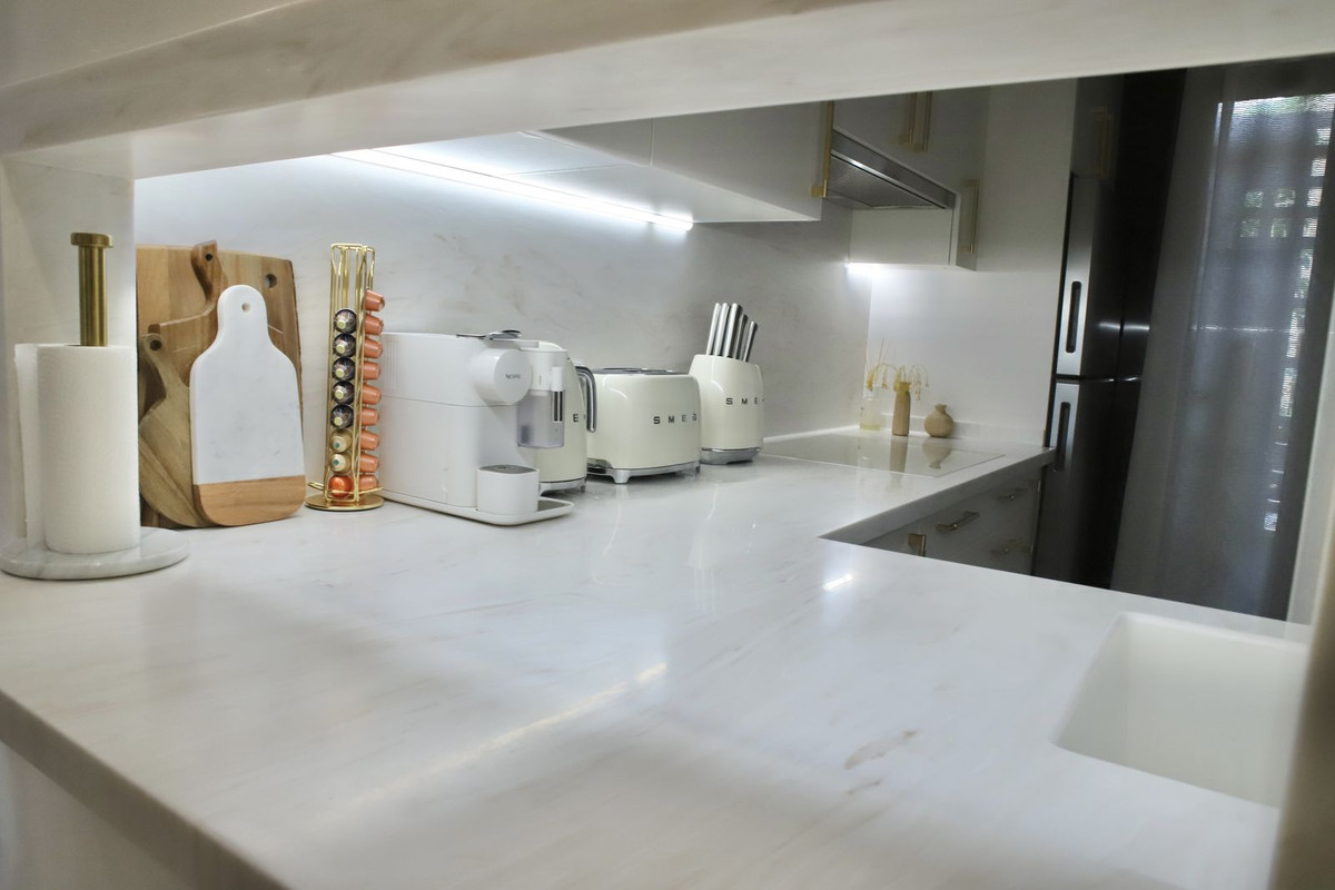 1 Bed Apartment for sale in Estepona Costa Del Sol, Málaga, Spain
