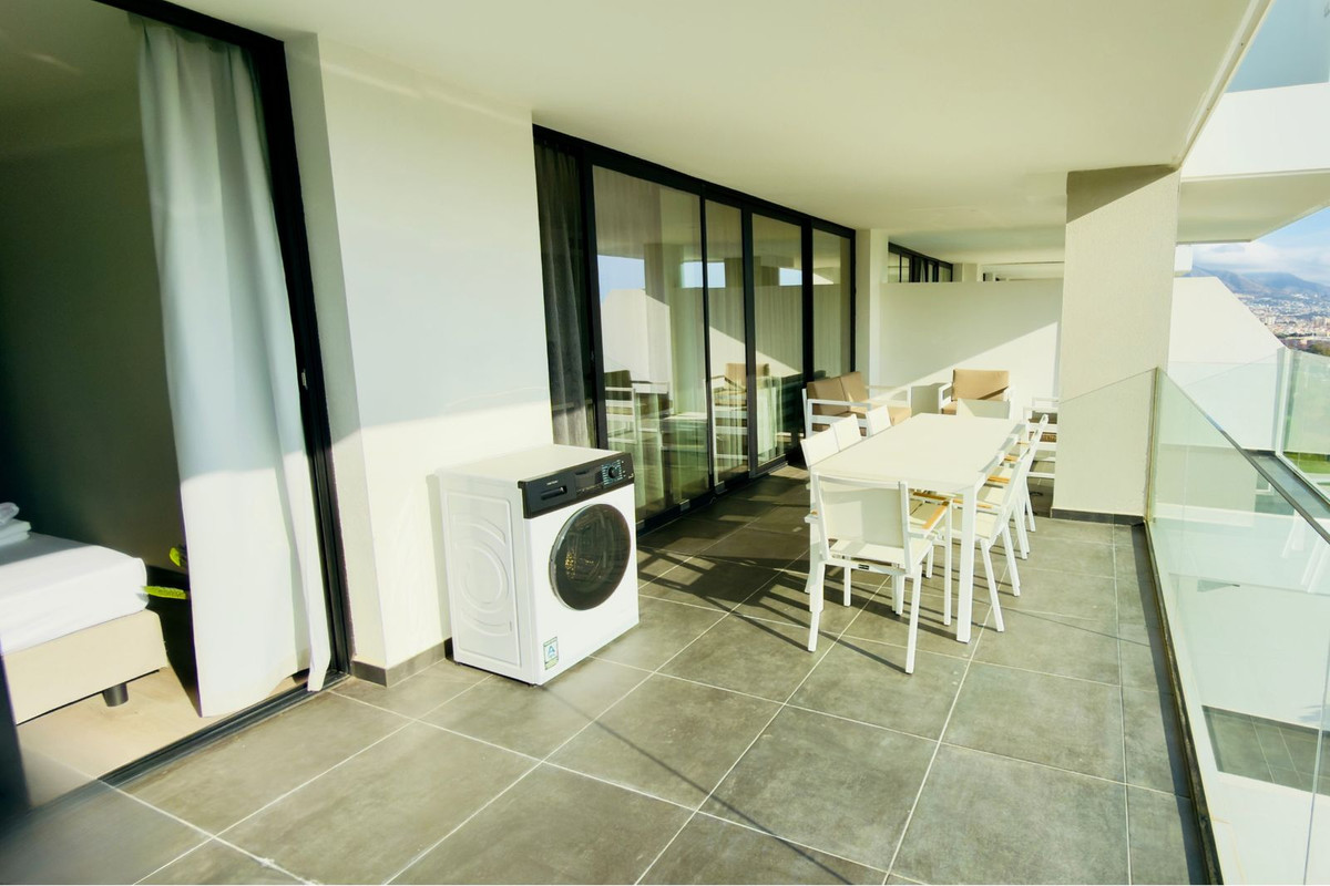 Se vende Apartamento Planta Media de 4 dormitorios en Costa Del Sol, Málaga, España