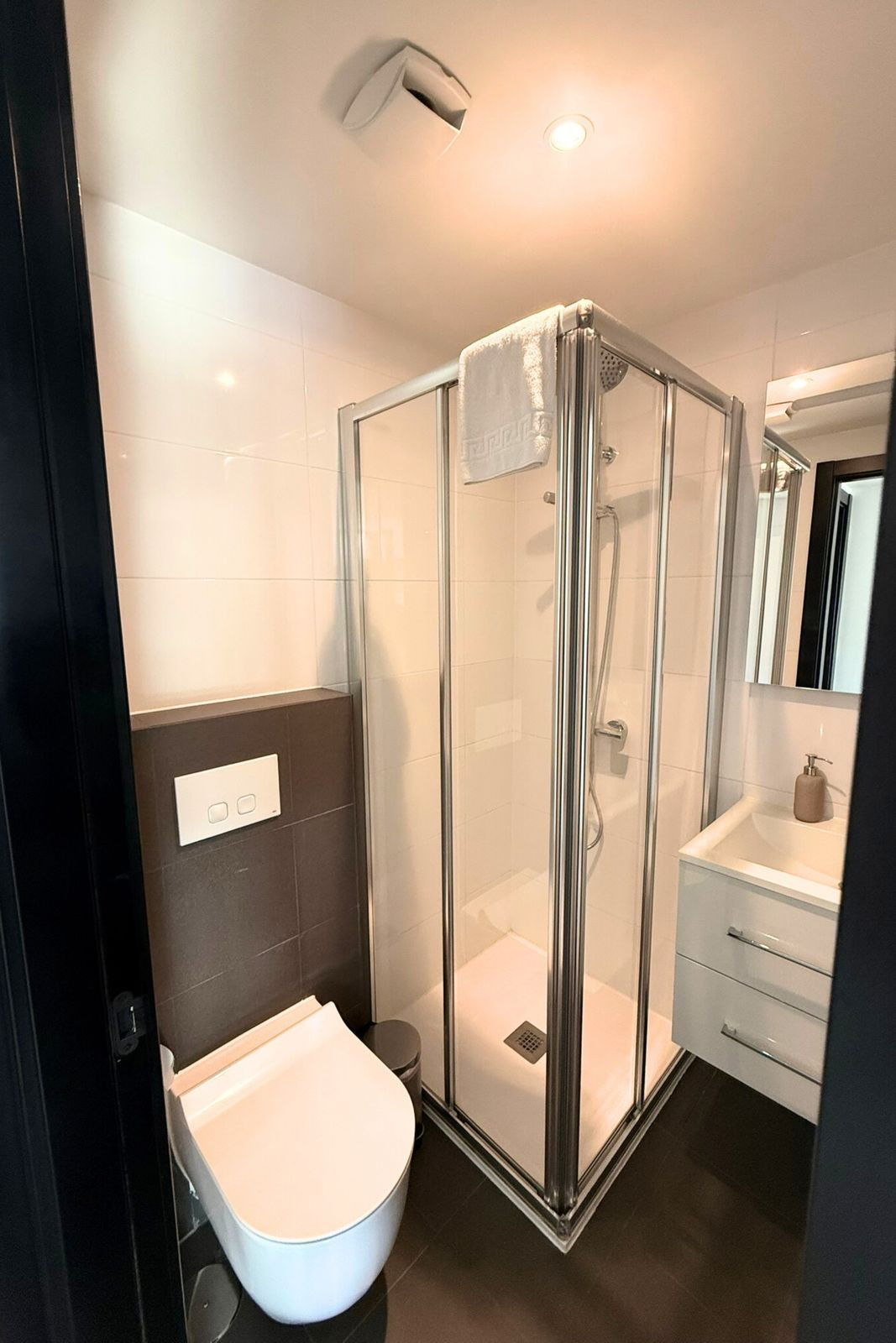 Se vende Apartamento Planta Media de 4 dormitorios en Costa Del Sol, Málaga, España