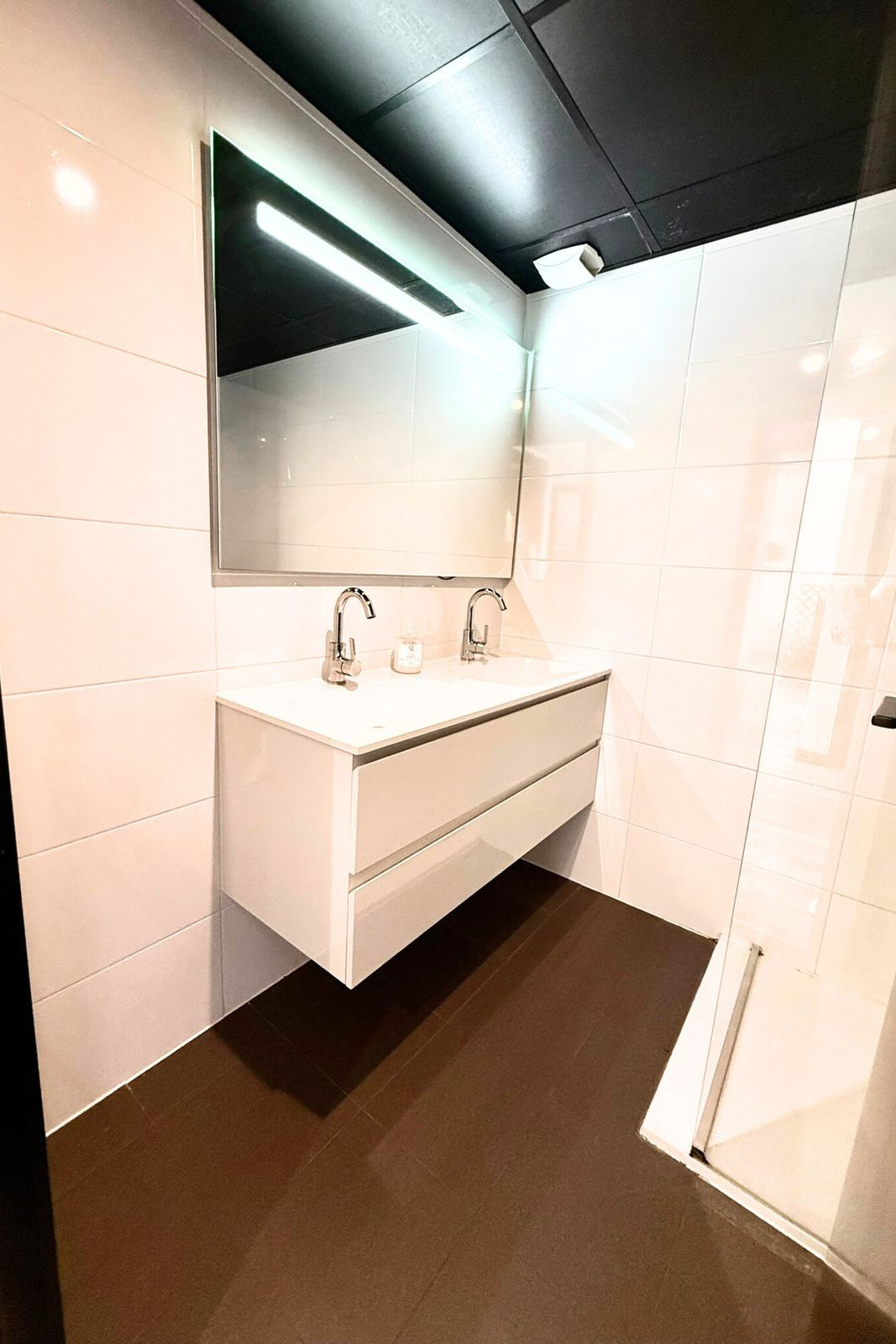 Se vende Apartamento Planta Media de 4 dormitorios en Costa Del Sol, Málaga, España