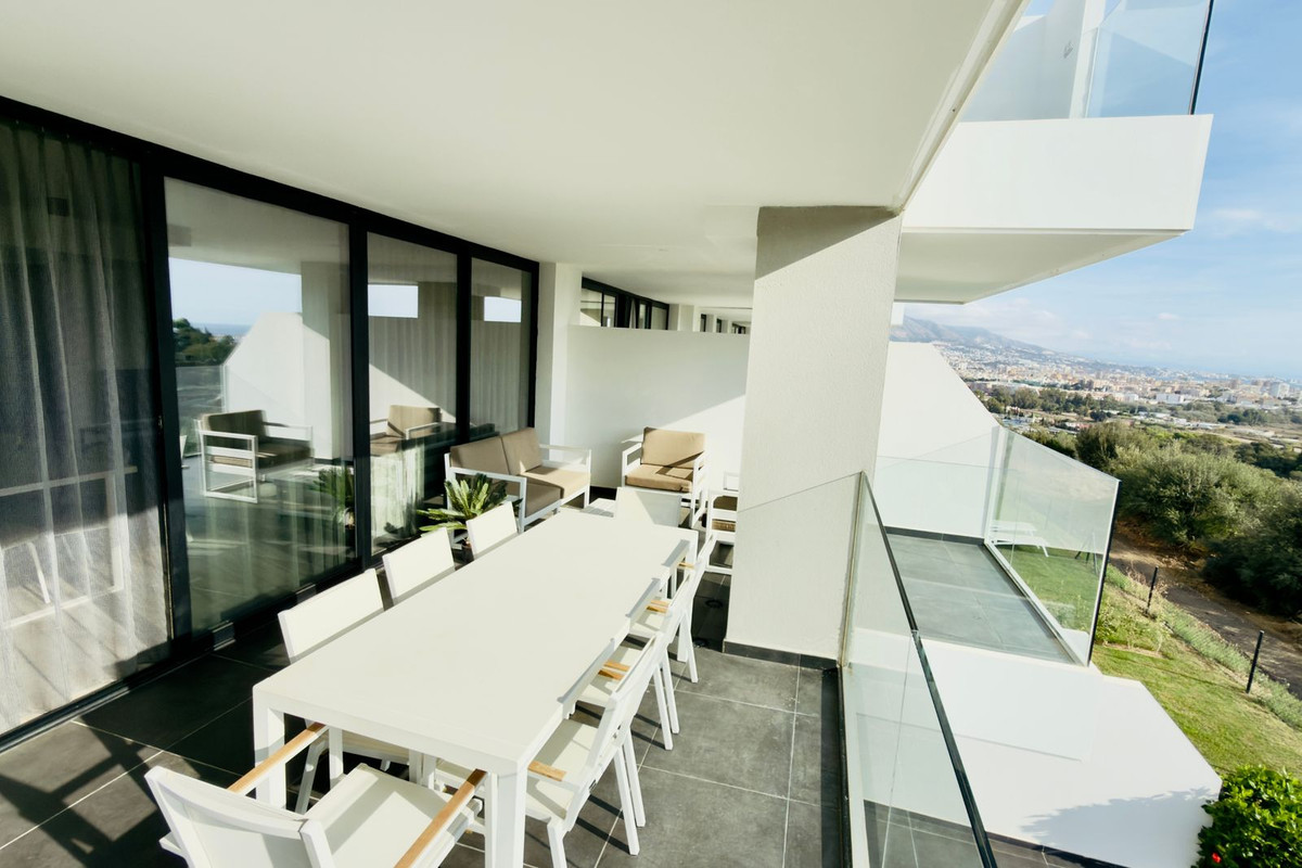 Se vende Apartamento Planta Media de 4 dormitorios en Costa Del Sol, Málaga, España