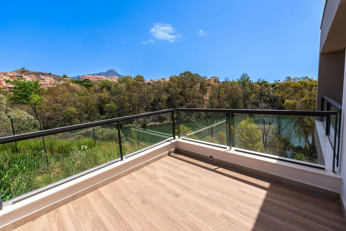 3 Bed Apartment for sale in Nueva Andalucía Costa Del Sol, Málaga, Spain