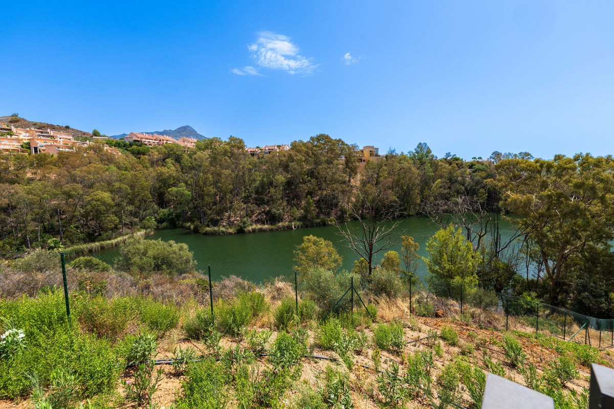 3 Bed Apartment for sale in Nueva Andalucía Costa Del Sol, Málaga, Spain
