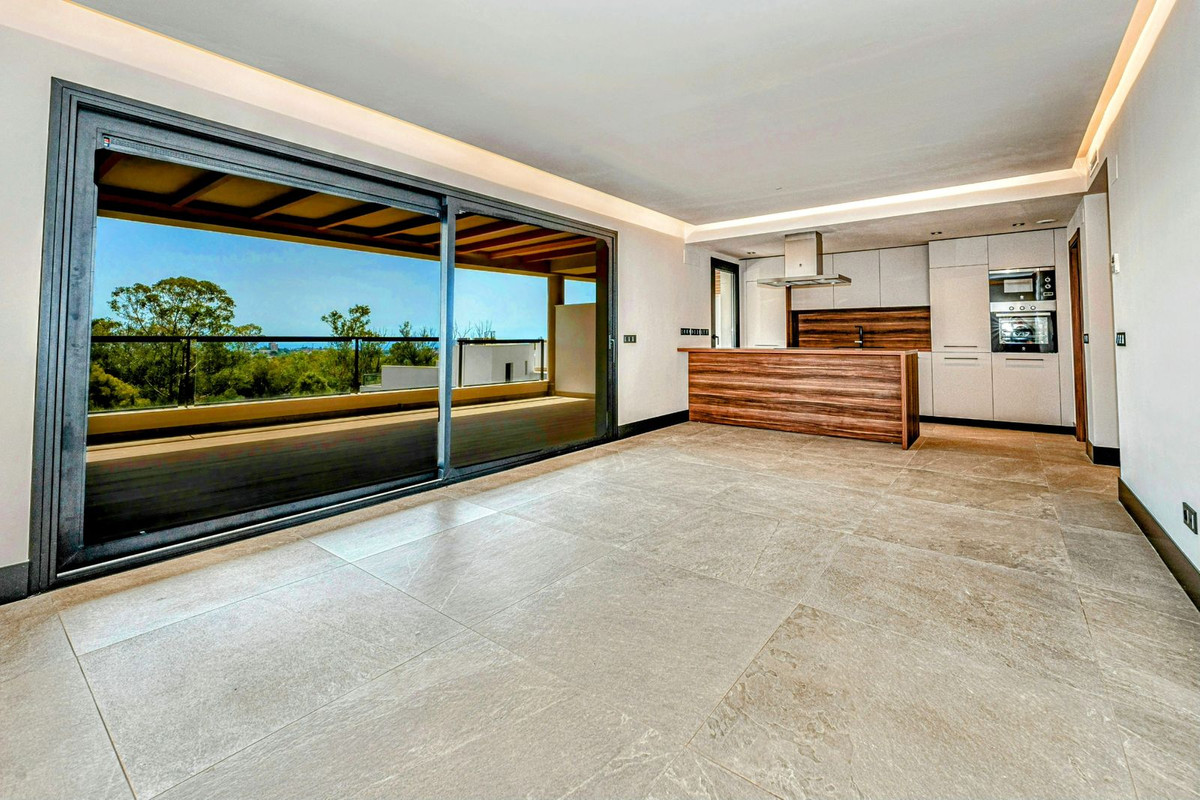3 Bed Apartment for sale in Nueva Andalucía Costa Del Sol, Málaga, Spain