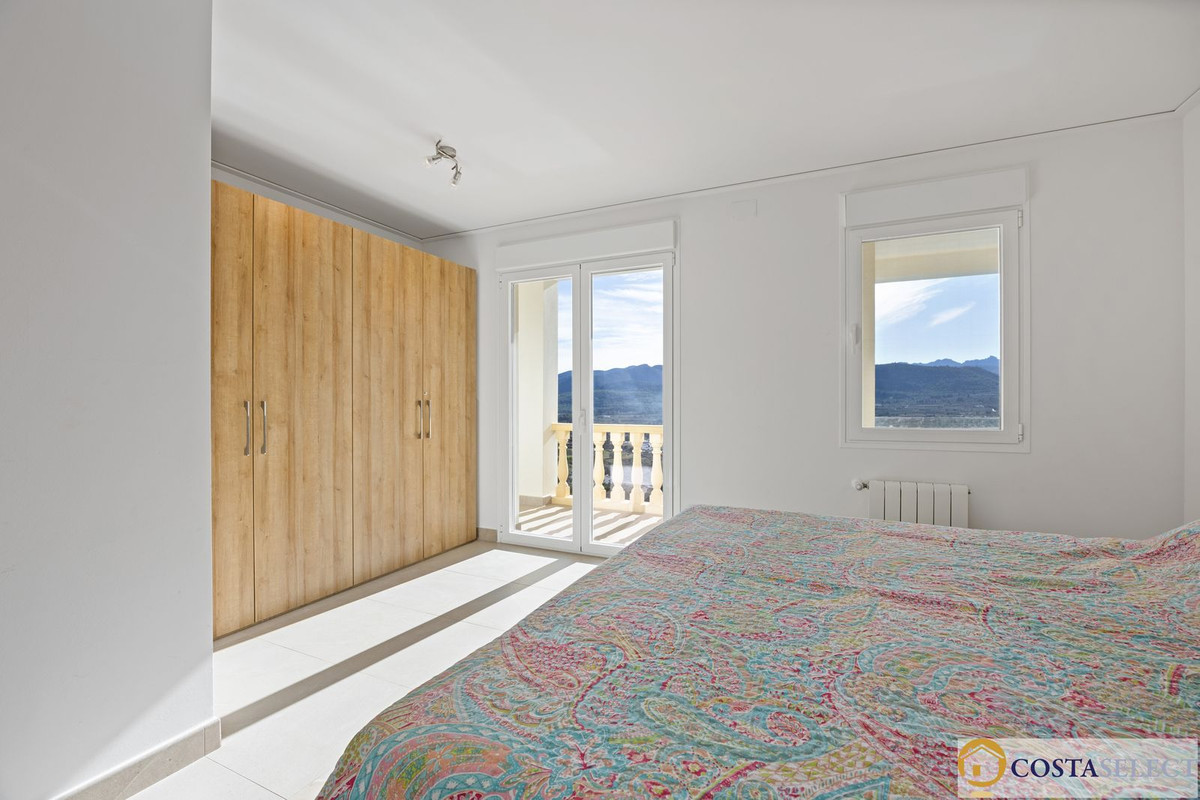 7 Bed Townhouse for sale in Alcalali Costa Blanca, Alicante, Spain
