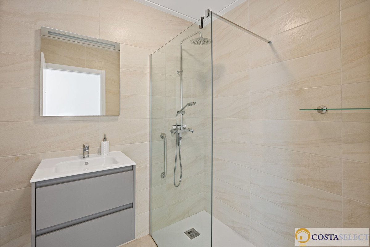 7 Bed Townhouse for sale in Alcalali Costa Blanca, Alicante, Spain