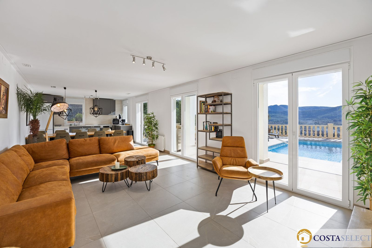 7 Bed Townhouse for sale in Alcalali Costa Blanca, Alicante, Spain