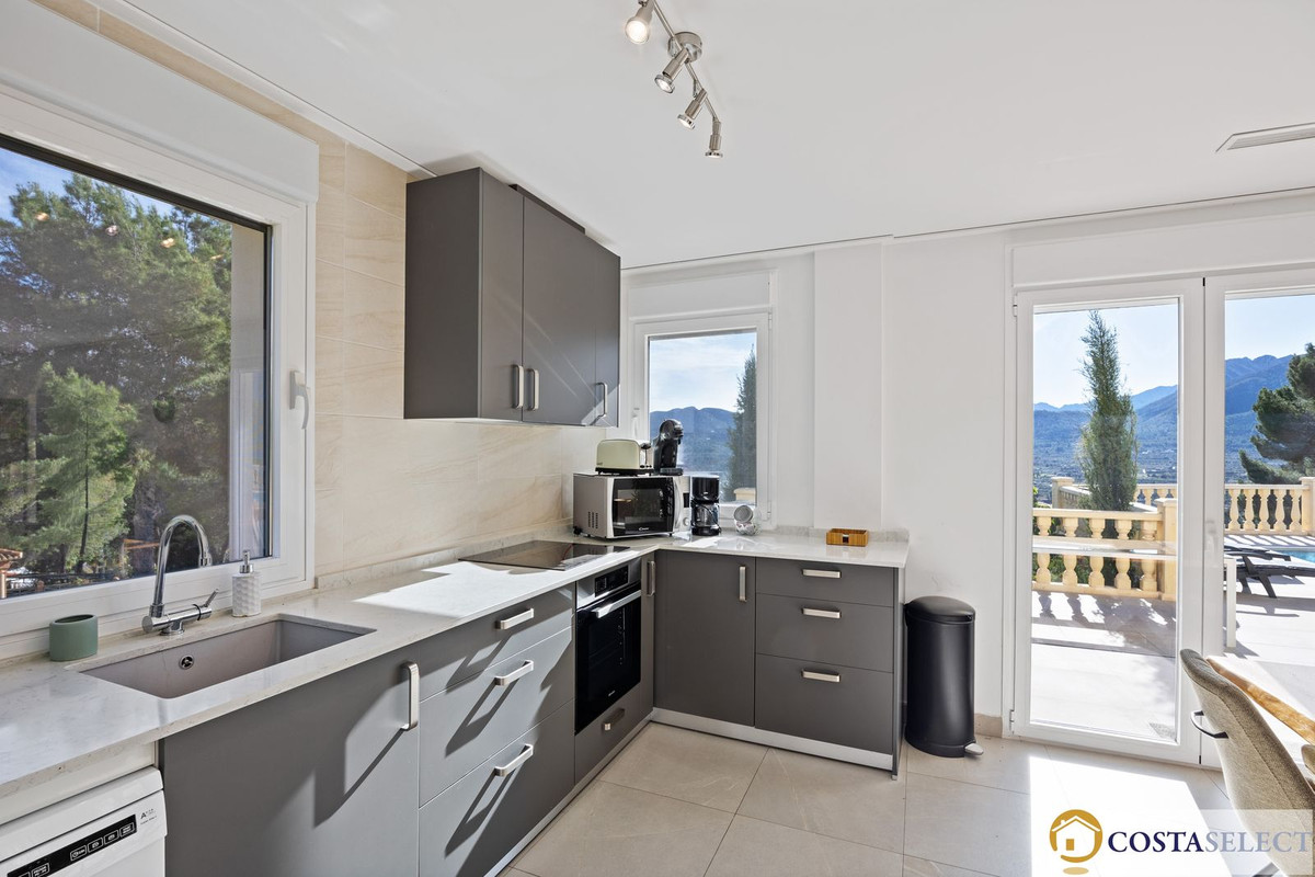 7 Bed Townhouse for sale in Alcalali Costa Blanca, Alicante, Spain