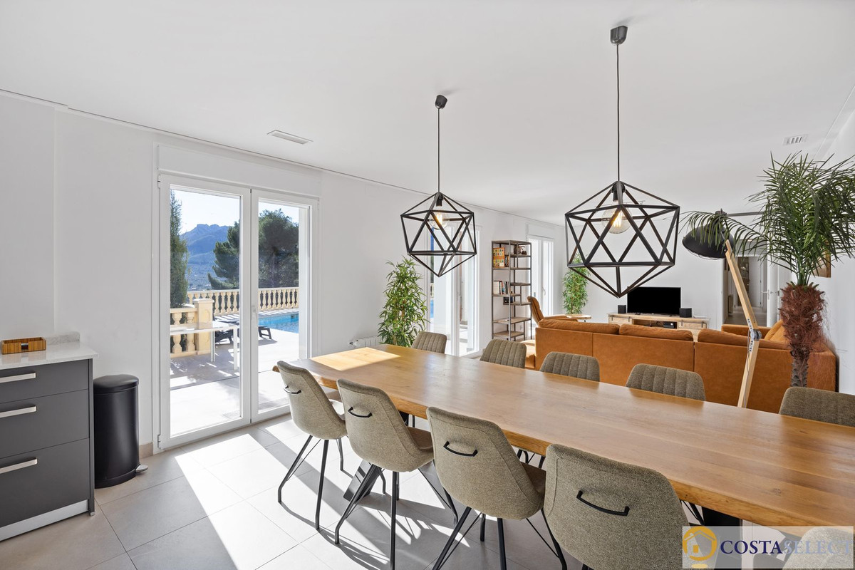 7 Bed Townhouse for sale in Alcalali Costa Blanca, Alicante, Spain