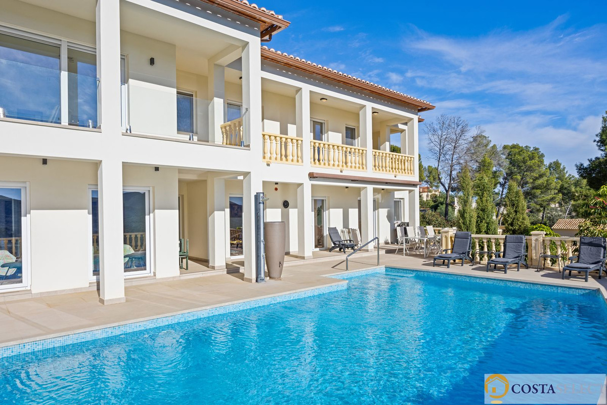 7 Bed Townhouse for sale in Alcalali Costa Blanca, Alicante, Spain