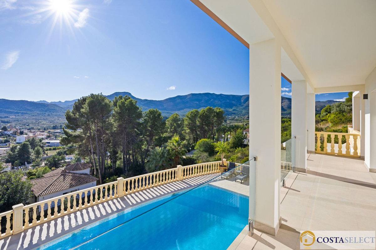 7 Bed Townhouse for sale in Alcalali Costa Blanca, Alicante, Spain