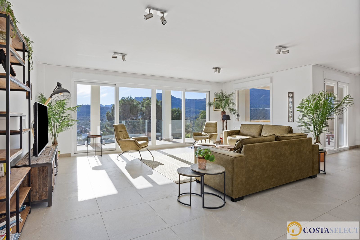 7 Bed Townhouse for sale in Alcalali Costa Blanca, Alicante, Spain