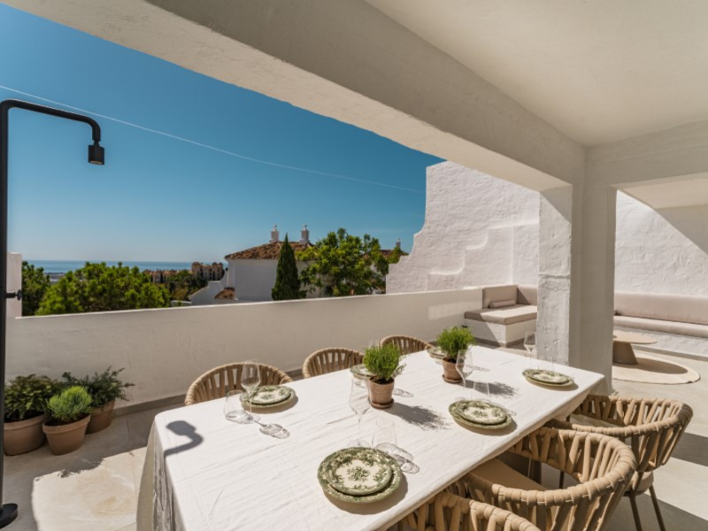 3 Bed Apartment for sale in Benahavís Costa Del Sol, Málaga, Spain