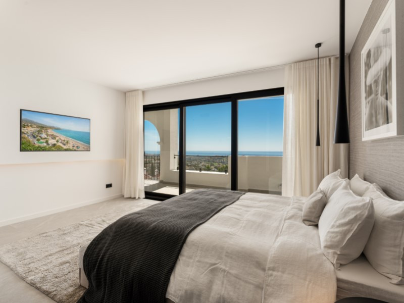 3 Bed Apartment for sale in Benahavís Costa Del Sol, Málaga, Spain