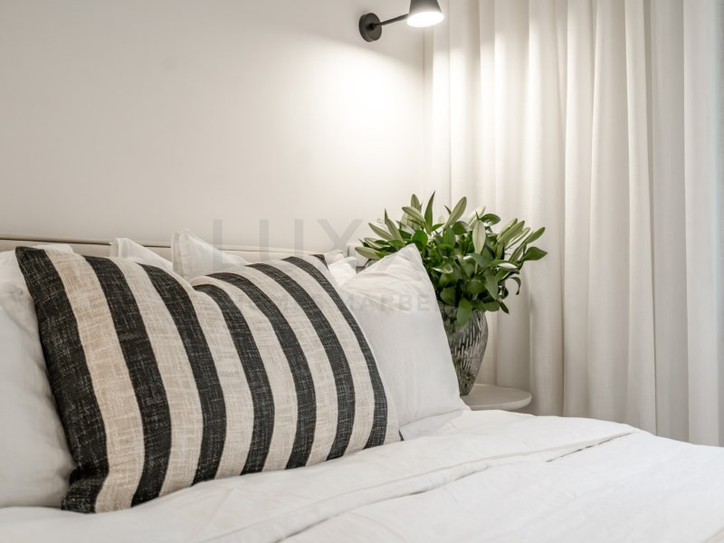 2 Bed Apartment for sale in Benahavís Costa Del Sol, Málaga, Spain