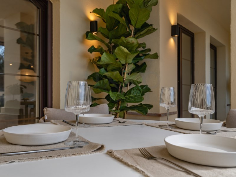 2 Bed Apartment for sale in Benahavís Costa Del Sol, Málaga, Spain