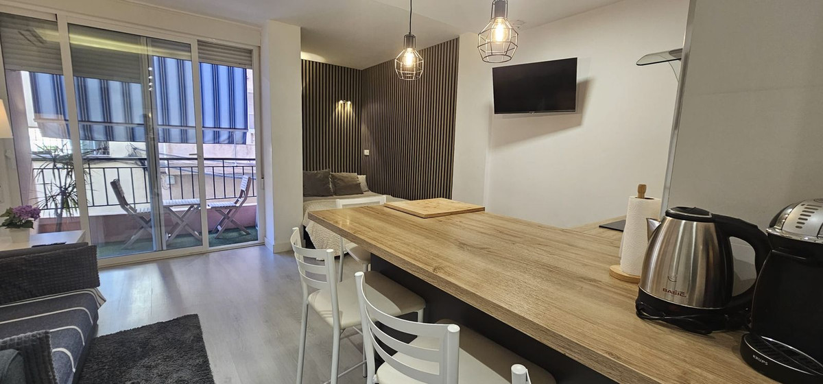 Se vende Estudio Planta Media de 1 dormitorios en Costa Blanca, Alicante, España