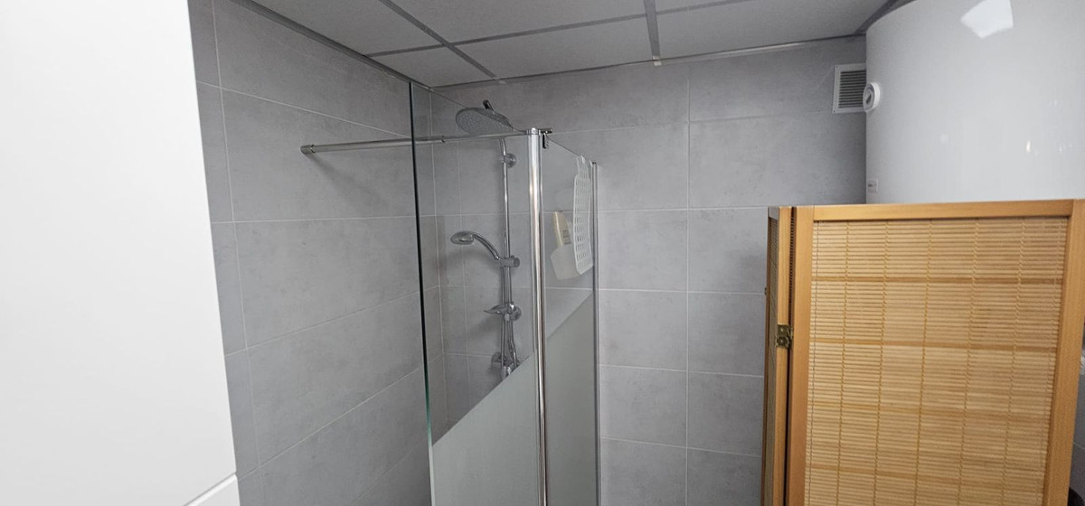 Se vende Estudio Planta Media de 1 dormitorios en Costa Blanca, Alicante, España
