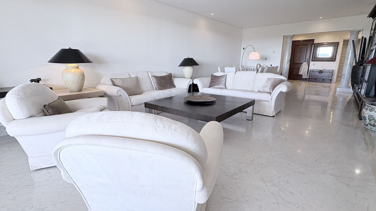 3 Bed Apartment for sale in Los Monteros Costa Del Sol, Málaga, Spain