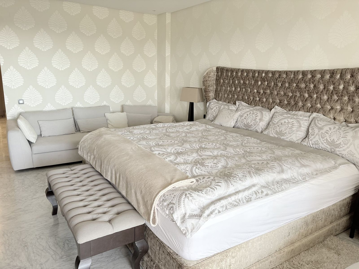 3 Bed Apartment for sale in Los Monteros Costa Del Sol, Málaga, Spain