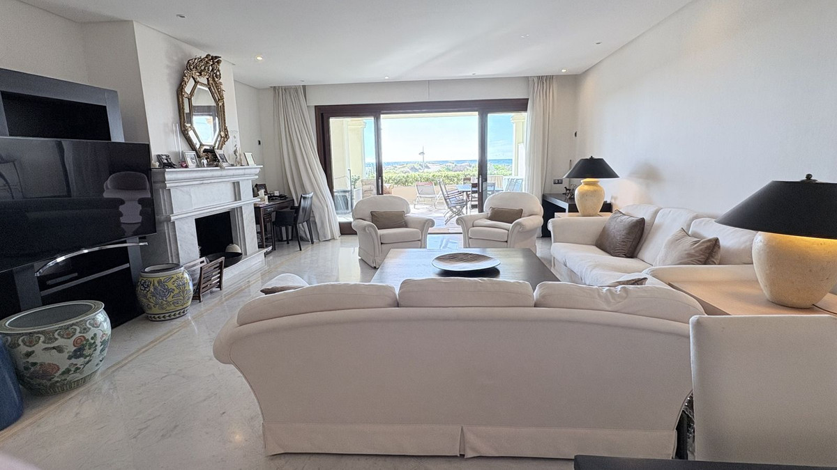 3 Bed Apartment for sale in Los Monteros Costa Del Sol, Málaga, Spain
