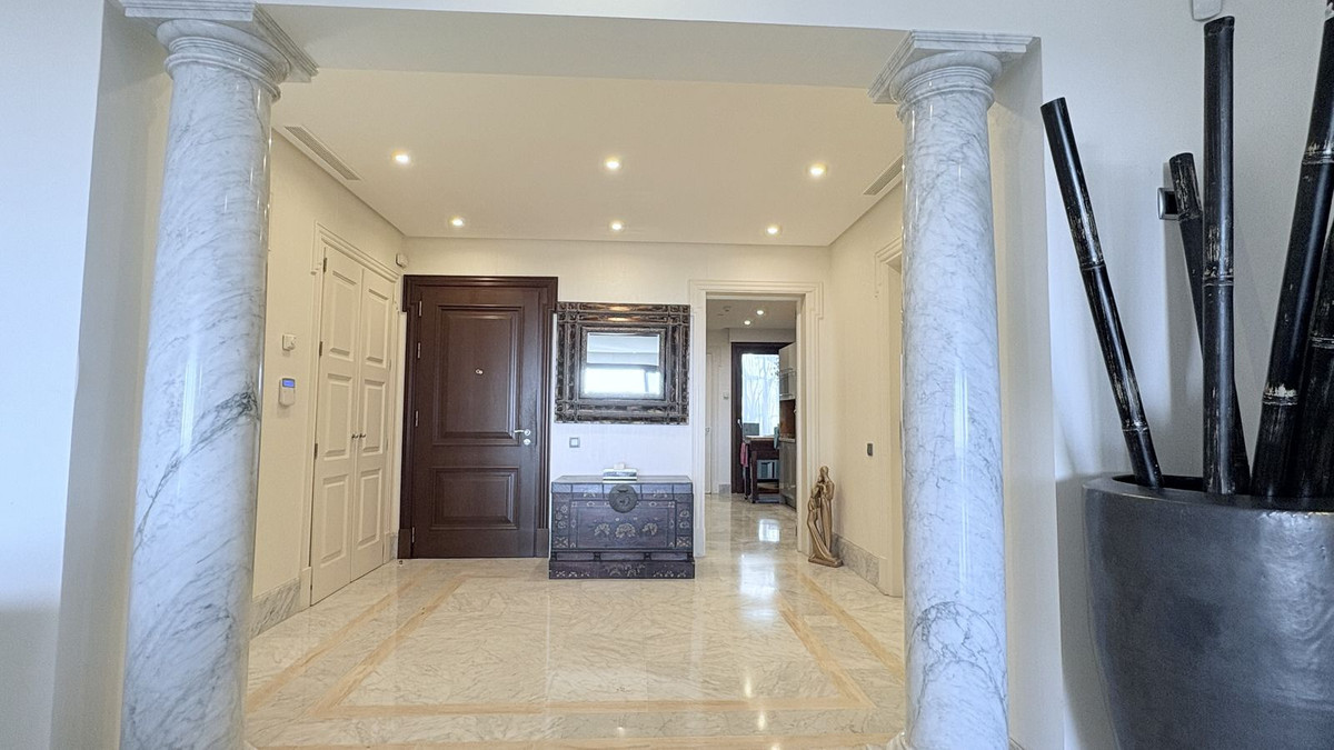 3 Bed Apartment for sale in Los Monteros Costa Del Sol, Málaga, Spain